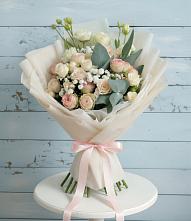 Букет цветов из:  Розы и Лизиантусы #REPLACE_PRED# Емецк