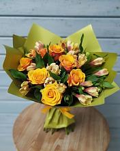 Букет цветов из:  Альстромерии и Розы в Емецк
