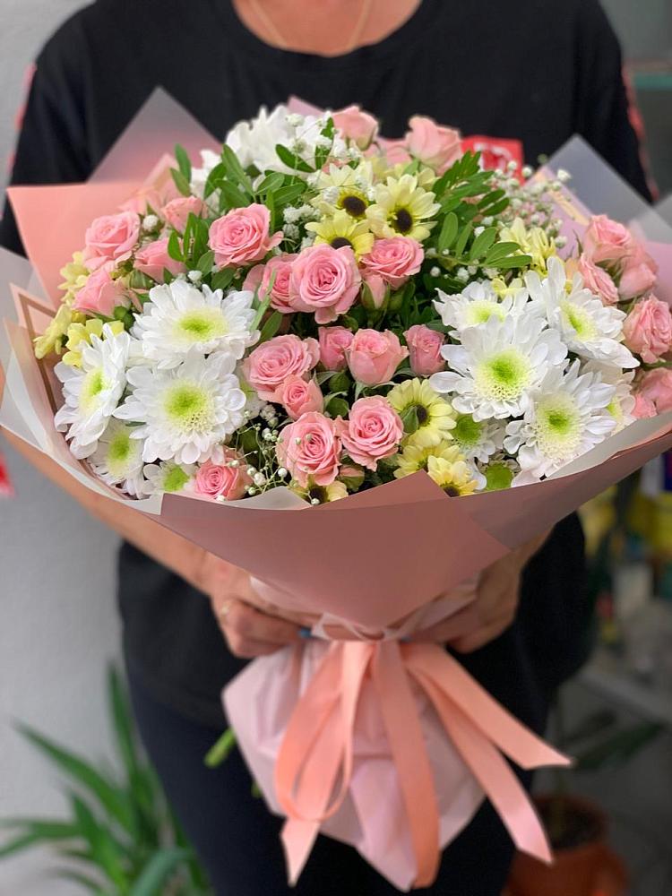 Букет цветов из: Розы и Хризантемы в Емецк