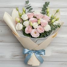 Букет цветов из:  Лизиантусы в Емецк