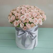 Цветочная композиция из Розы в шляпной коробке в Емецк