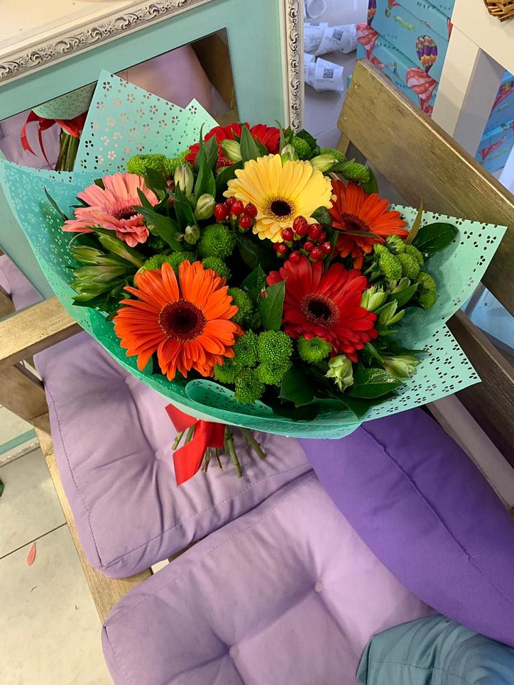 Букет цветов из: Герберы, Хризантемы и Альстромерии в Емецк