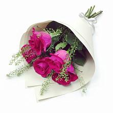 Букет цветов из:  Розы в Емецк