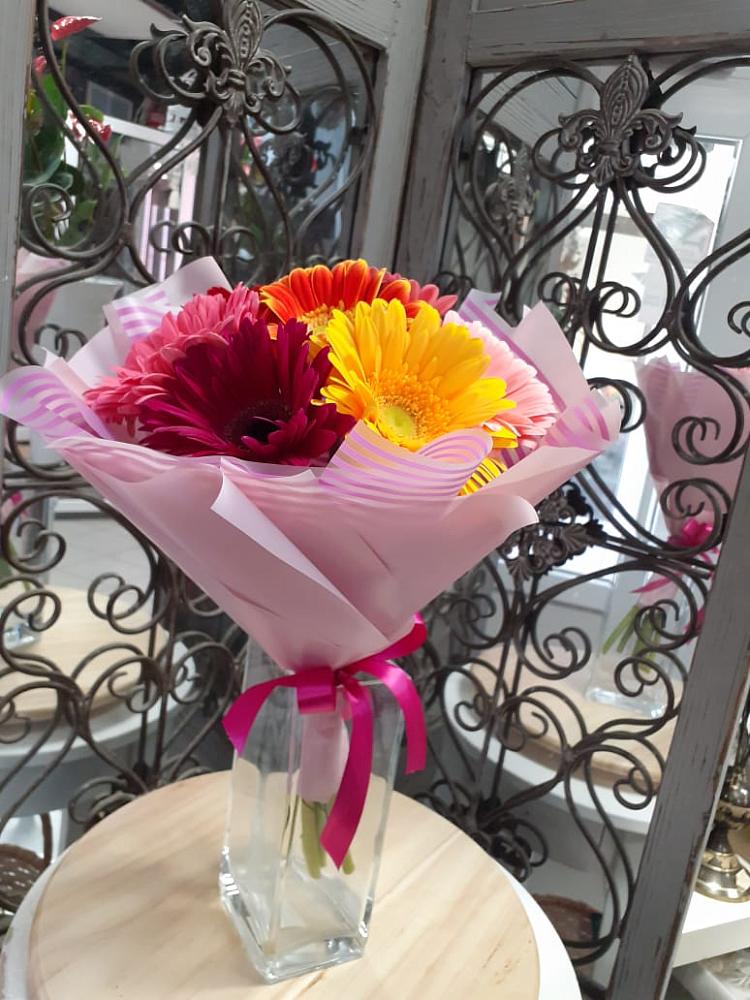 Букет цветов из: Герберы в Емецк