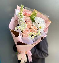 Букет цветов из:  Хризантемы и Розы в Емецк