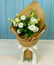 Букет цветов из:  Хризантемы и Лизиантусы #REPLACE_PRED# Емецк