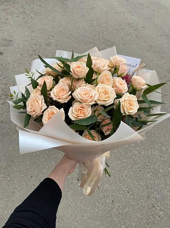 Букет Кремовые розы Латте в Емецк