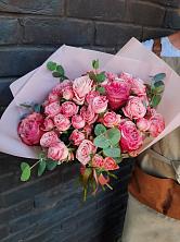 Букет розы в пальмах в Емецк Букет цветов из: Розы в Емецк