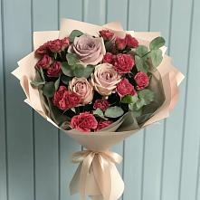 Букет цветов из:  Гвоздики и Розы в Емецк